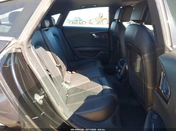 WAUWGAFC9GN040004 2016 AUDI A7 - Image 8
