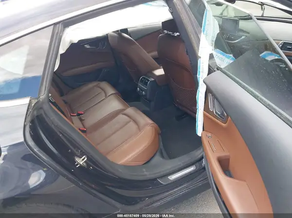 WAUWGAFCXGN005259 2016 AUDI A7 - Image 8