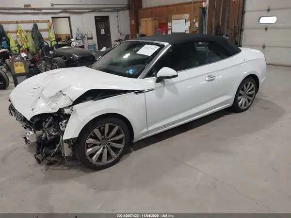 WAUWNGF51JN010657 2018 AUDI A5 - Image 2
