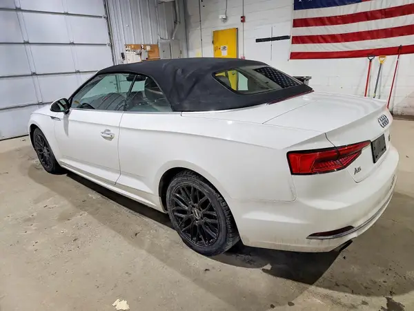 WAUWNGF5XJN000435 2018 AUDI A5 - Image 2