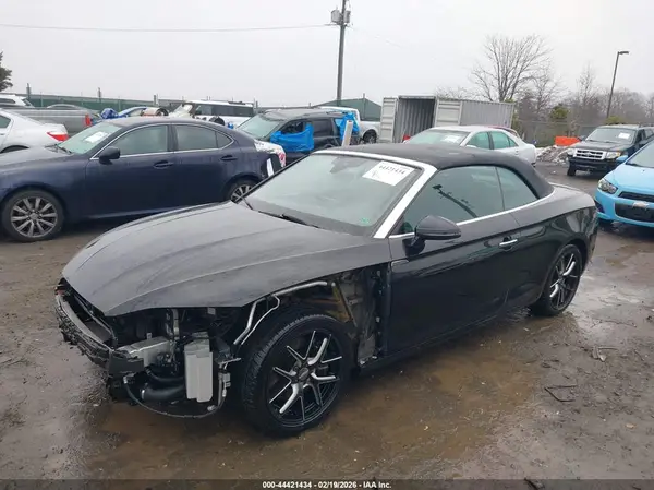 WAUWNGF5XJN020880 2018 AUDI A5 - Image 2