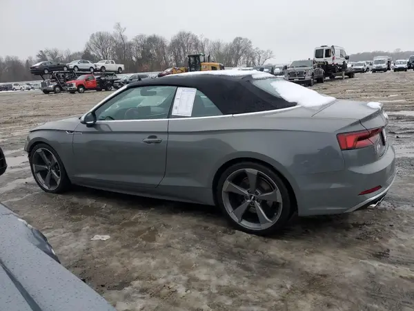 WAUY4GF52KN000328 2019 AUDI RS5 - Image 2