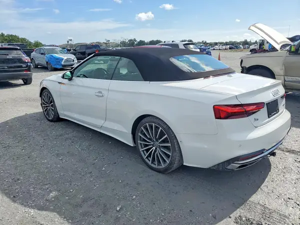 WAUYAGF50MN001263 2021 AUDI A5 - Image 2