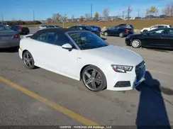 WAUYELFFXK1030019 2019 AUDI A3