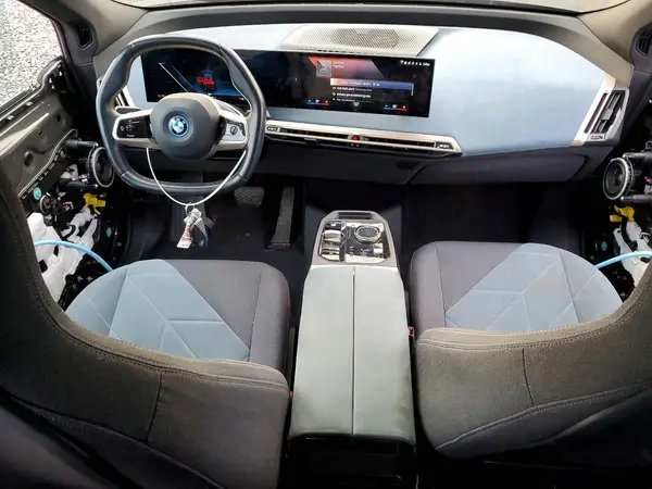 WB523CF00NCJ79988 2022 BMW IX - Image 8
