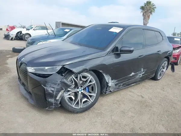 WB523CF00RCR56045 2024 BMW IX - Image 2