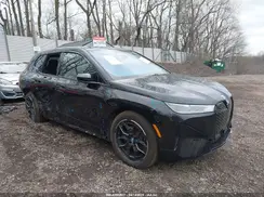 WB523CF00SCT84335 2025 BMW IX