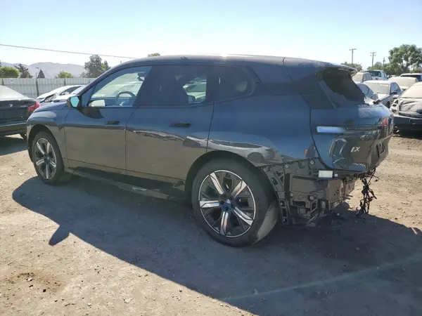 WB523CF00SCU13476 2025 BMW IX - Image 2