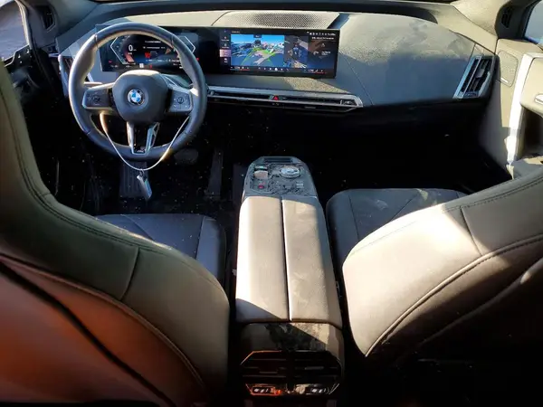 WB523CF00SCU18385 2025 BMW IX - Image 8