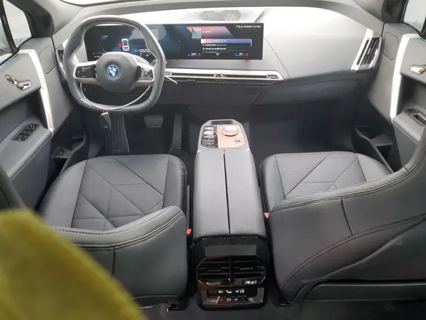 WB523CF01NCK44105 2022 BMW IX - Image 8