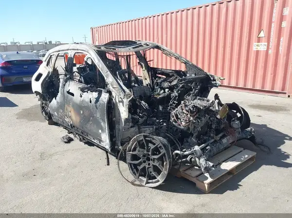 WB523CF01RCP71759 2024 BMW IX - Image 1