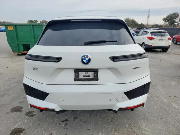 2025 BMW IX auction photo 6