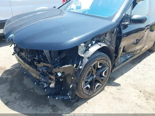2024 BMW IX auction photo 6