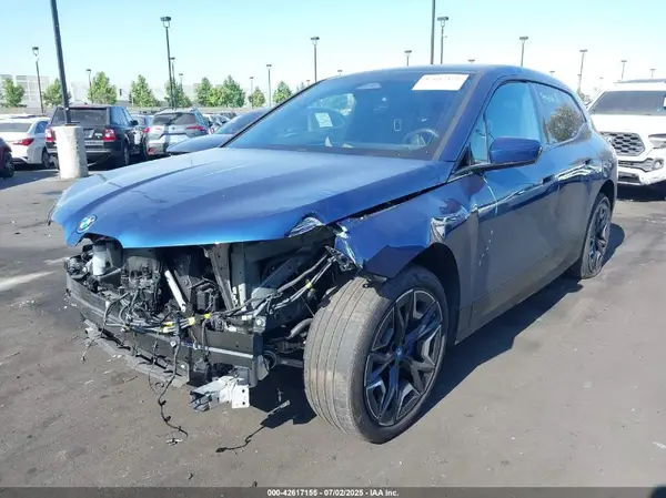 WB523CF02RCN95806 2024 BMW IX - Image 2