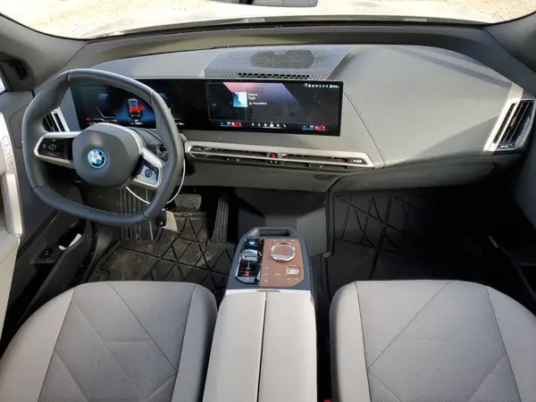 WB523CF02SCS84494 2025 BMW IX - Image 8