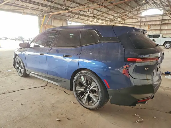 WB523CF03NCK54750 2022 BMW IX - Image 2