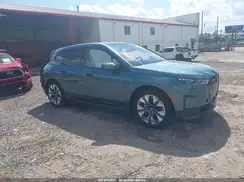 WB523CF03RCN06132 2024 BMW IX