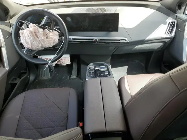 WB523CF03SCS80986 2025 BMW IX - Image 8