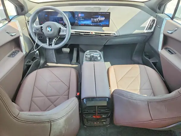 WB523CF03SCT79288 2025 BMW IX - Image 8