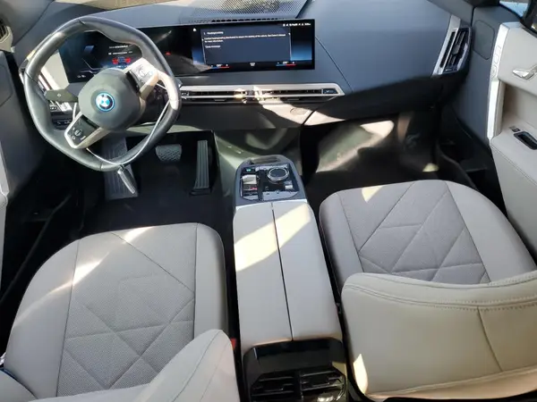 WB523CF04PCM42681 2023 BMW IX - Image 8