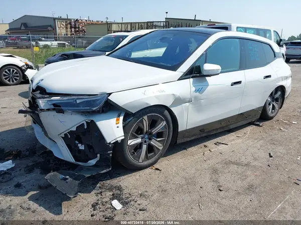 WB523CF04PCM48450 2023 BMW IX - Image 2
