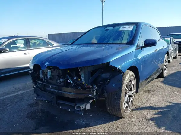WB523CF04RCN47854 2024 BMW IX - Image 2