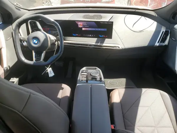 WB523CF04RCN58465 2024 BMW IX - Image 8