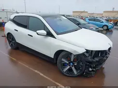 WB523CF04SCS07822 2025 BMW IX