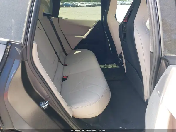 WB523CF04SCS15712 2025 BMW IX - Image 8