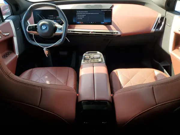 WB523CF04SCS98865 2025 BMW IX - Image 8