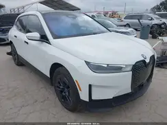WB523CF04SCU32449 2025 BMW IX