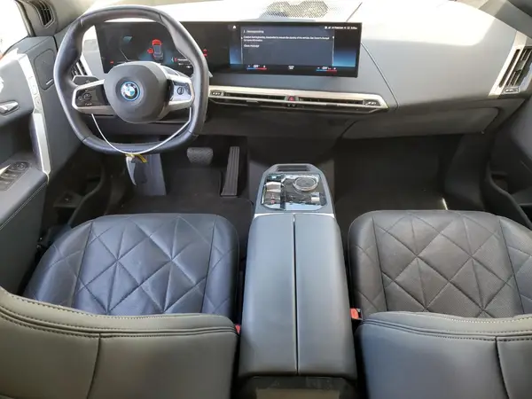 WB523CF05NCJ85544 2022 BMW IX - Image 8