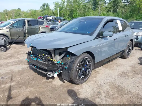 WB523CF05NCK53681 2022 BMW IX - Image 2