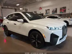 WB523CF05RCR94578 2024 BMW IX