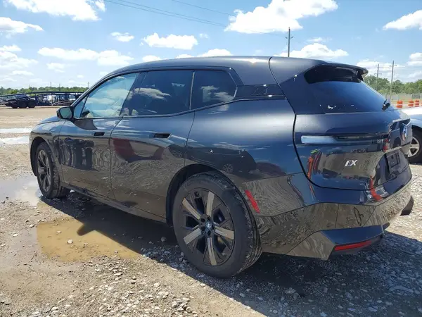 WB523CF05SCT45837 2025 BMW IX - Image 2