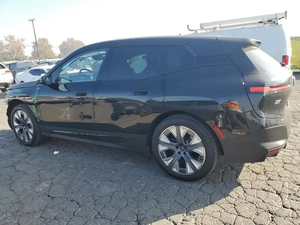 WB523CF06PCM77366 2023 BMW IX - Image 2