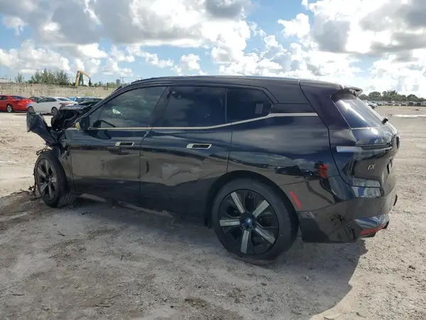 WB523CF06PCM84978 2023 BMW IX - Image 2