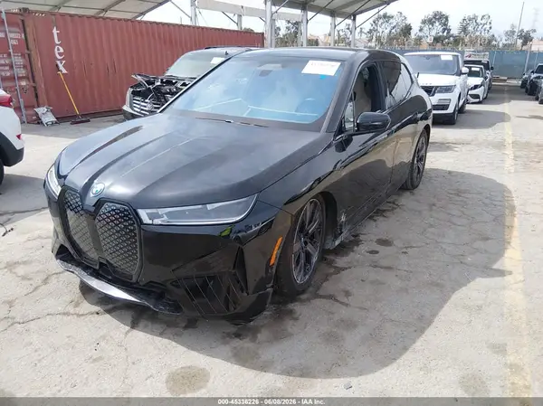 WB523CF06RCR48869 2024 BMW IX - Image 2