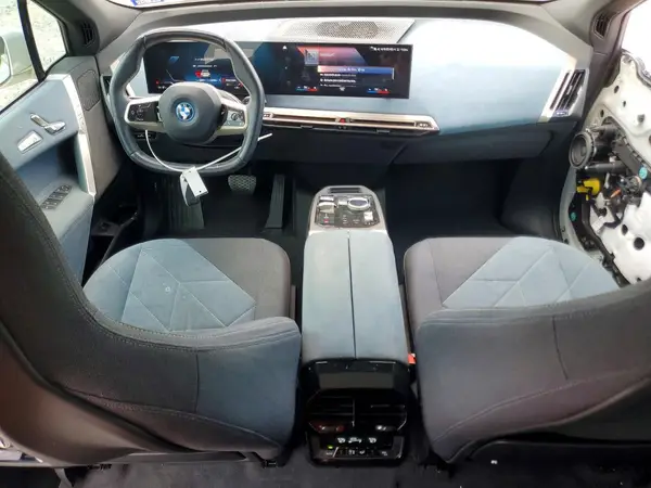 WB523CF07PCL89572 2023 BMW IX - Image 8