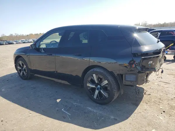 WB523CF07RCP16989 2024 BMW IX - Image 2
