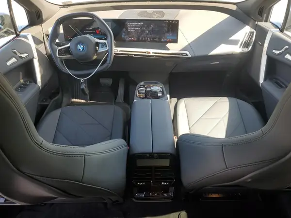 WB523CF07RCP16989 2024 BMW IX - Image 8