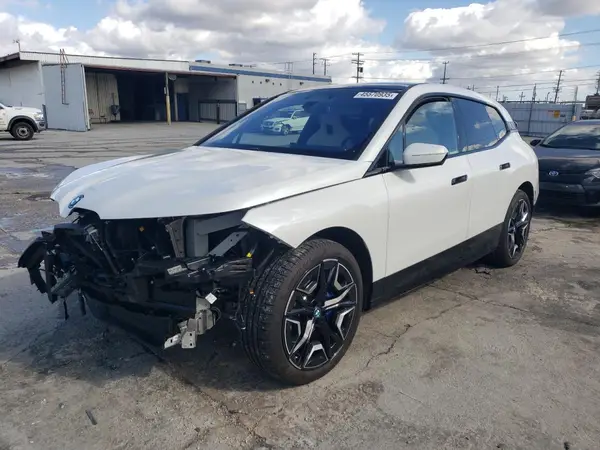 WB523CF07SCT32720 2025 BMW IX - Image 1
