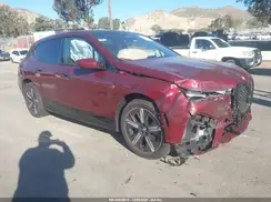 WB523CF08NCK51519 2022 BMW IX