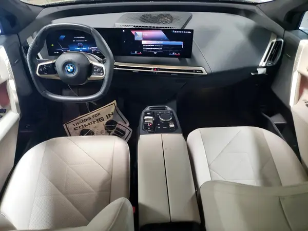 WB523CF08NCK62892 2022 BMW IX - Image 8