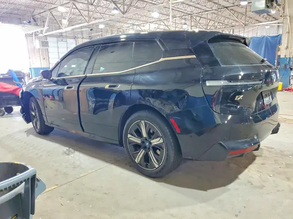 WB523CF08RCN53771 2024 BMW IX - Image 2