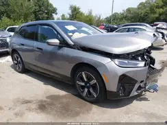 WB523CF08RCR27084 2024 BMW IX