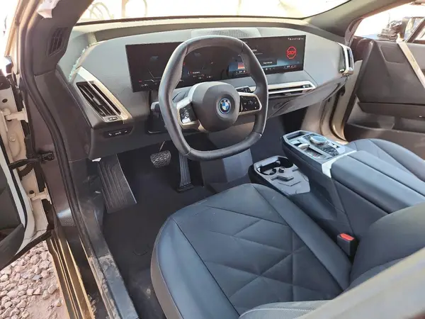 WB523CF08SCT80355 2025 BMW IX - Image 8