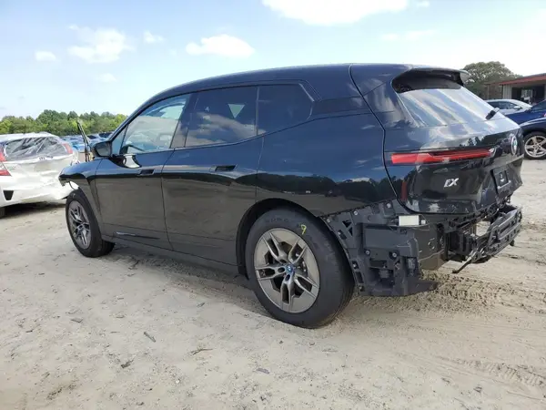 WB523CF09PCL18518 2023 BMW IX - Image 2