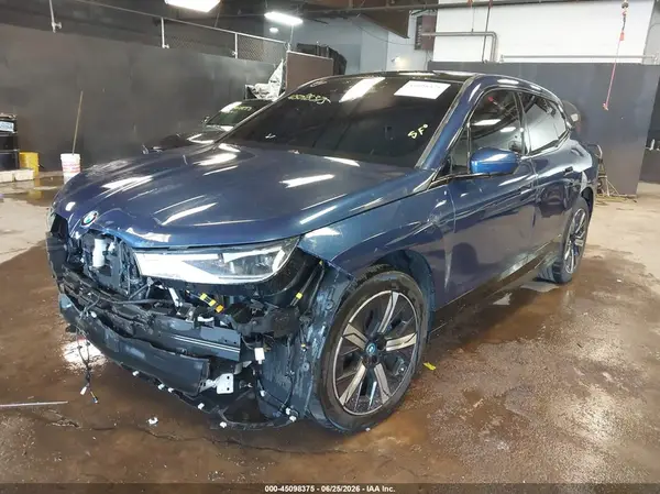 WB523CF09RCN84740 2024 BMW IX - Image 2