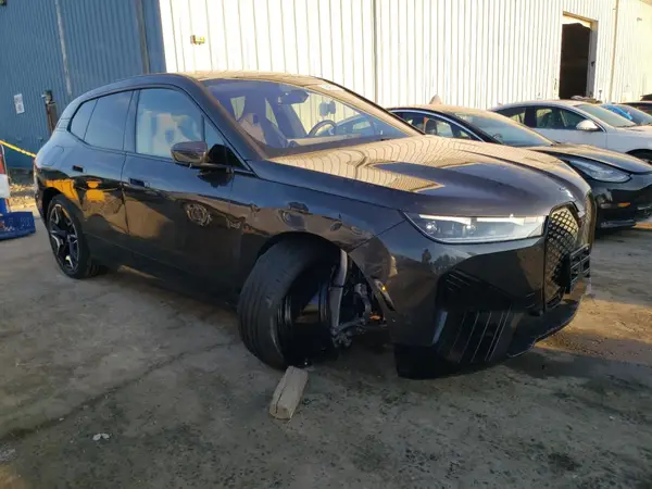 2025 BMW IX COPART lot 42495615 auction photo 4